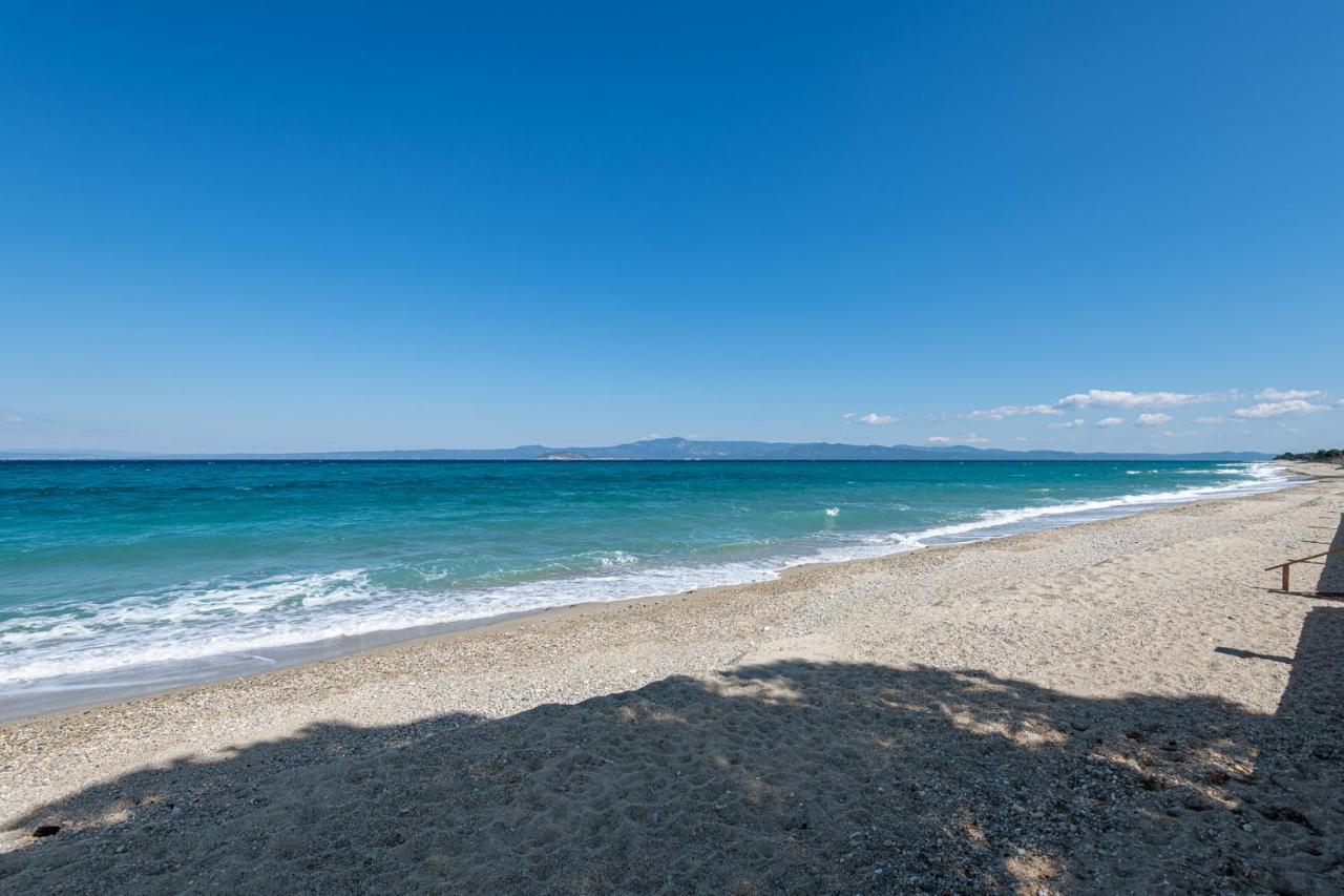 #Flh - Amalthia & Αthena Beachfront Houses In Pefkohori Luaran gambar