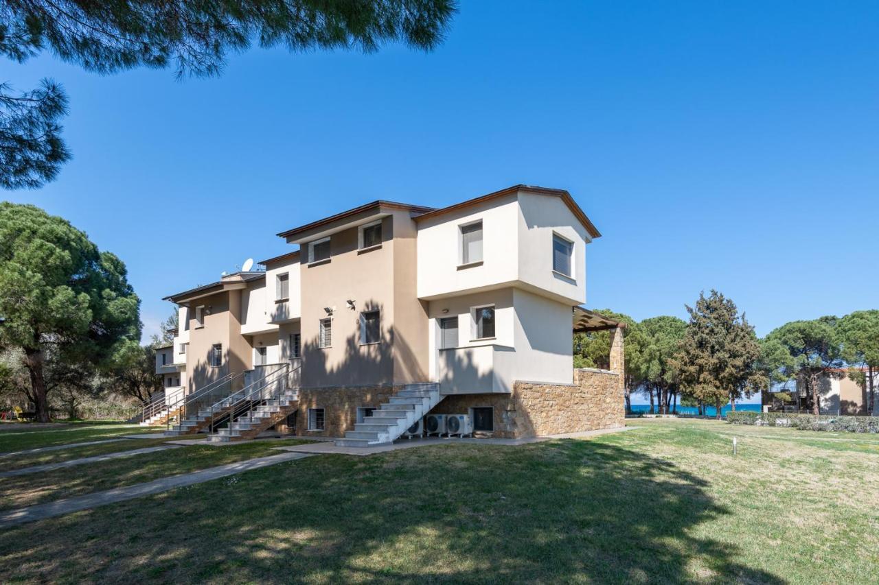 #Flh - Amalthia & Αthena Beachfront Houses In Pefkohori Luaran gambar
